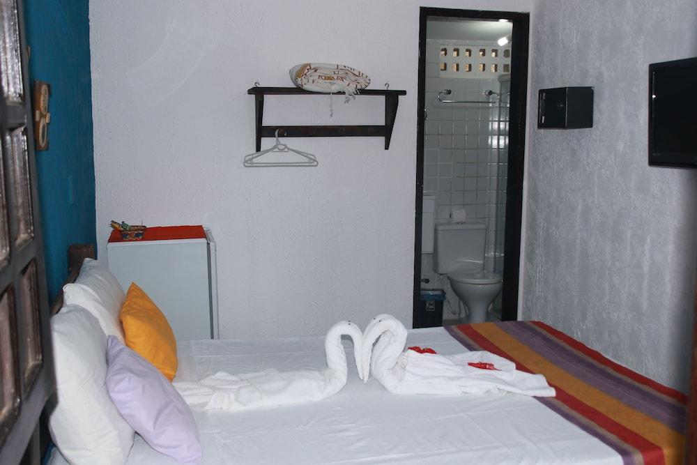 Dos Coqueiros Inn